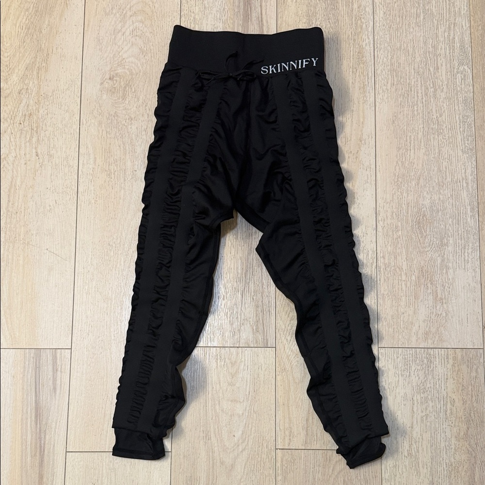 SKINNify Black Satin Look Leggings Women’s Size Medium